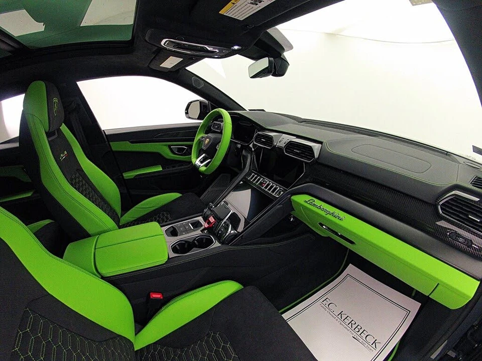 2022 Lamborghini Urus - Image 25 of 31