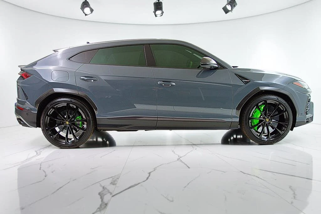 2022 Lamborghini Urus - Image 10 of 31