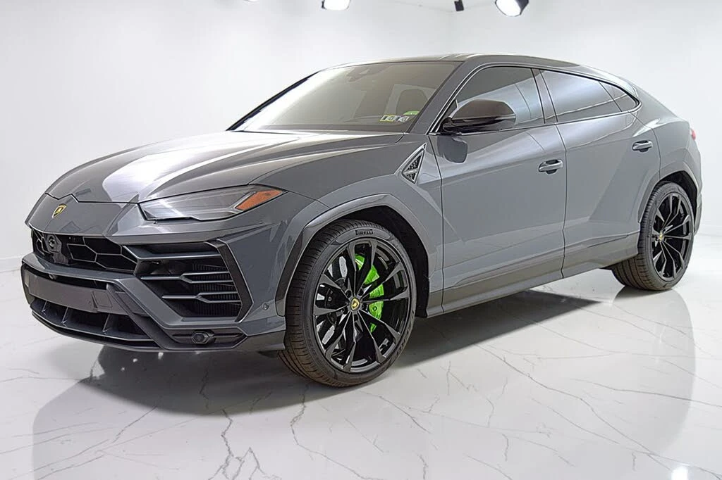 2022 Lamborghini Urus - Image 2 of 31