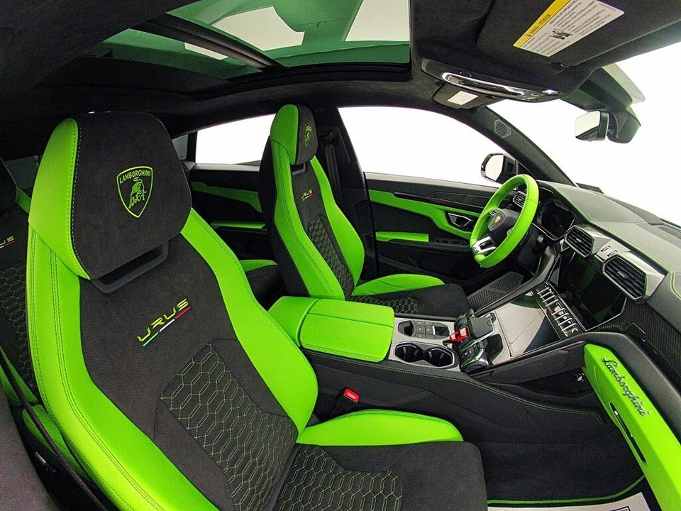 2022 Lamborghini Urus - Image 26 of 31
