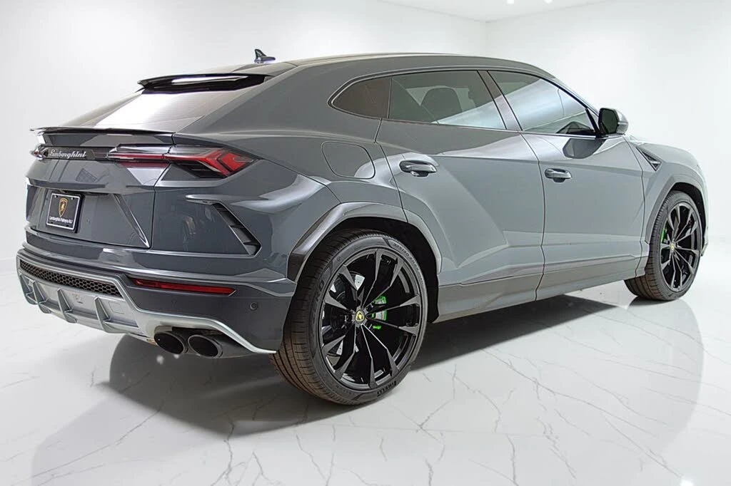 2022 Lamborghini Urus - Image 9 of 31