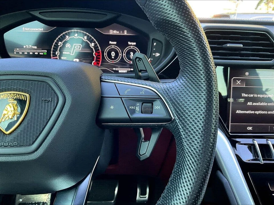 2022 Lamborghini Urus - Image 12 of 28