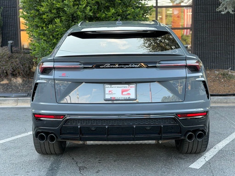 2022 Lamborghini Urus - Image 14 of 31