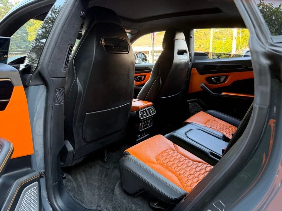 2022 Lamborghini Urus - Image 31 of 31