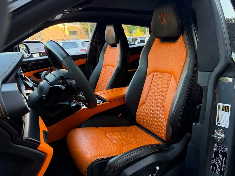 2022 Lamborghini Urus - Image 26 of 31