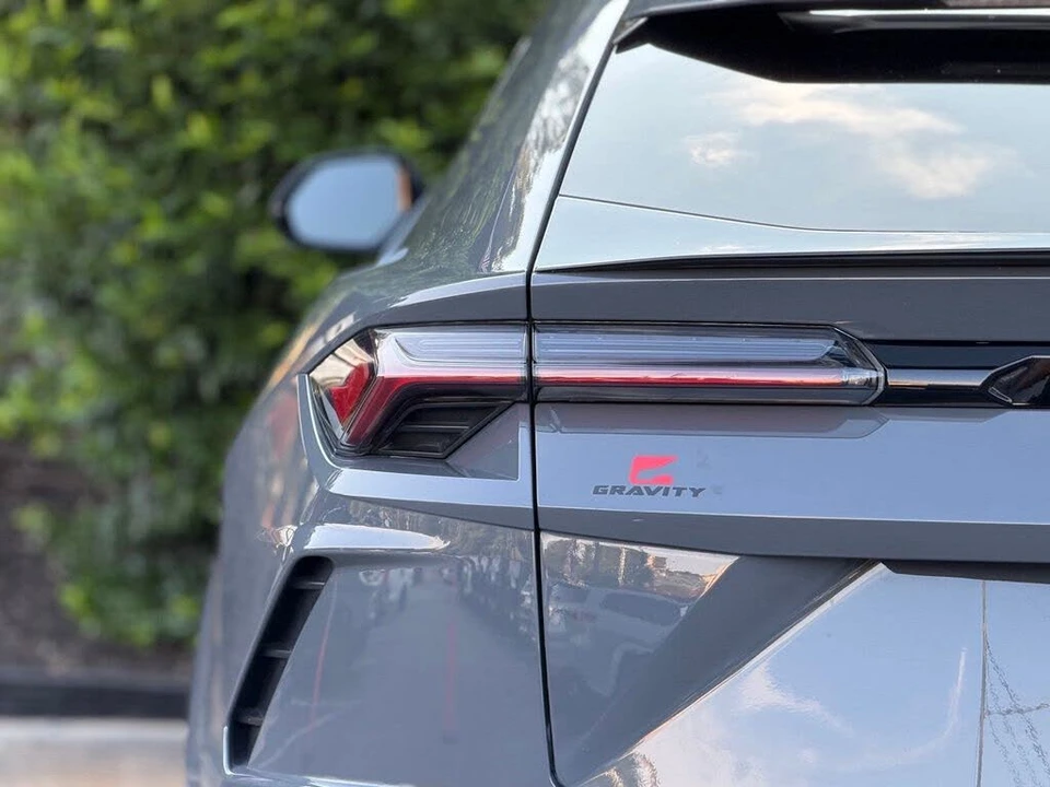 2022 Lamborghini Urus - Image 15 of 31