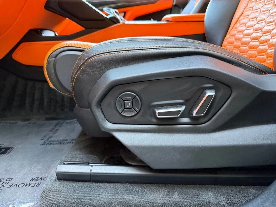 2022 Lamborghini Urus - Image 27 of 31
