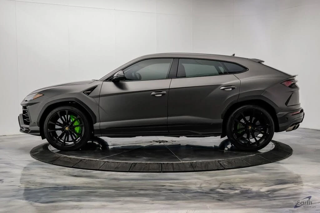 2022 Lamborghini Urus - Image 8 of 31