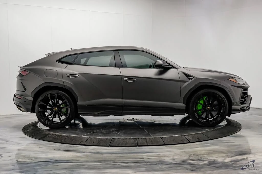 2022 Lamborghini Urus - Image 23 of 31