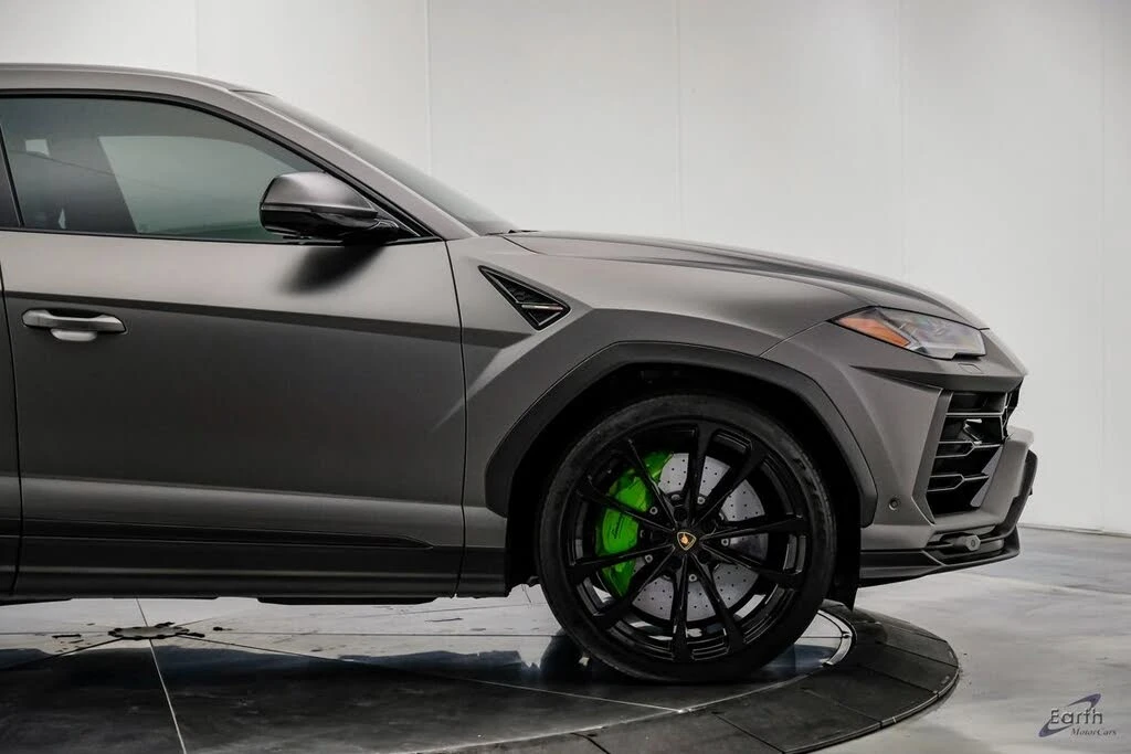 2022 Lamborghini Urus - Image 26 of 31