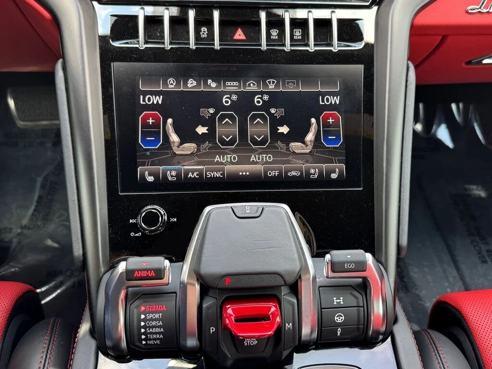 2022 Lamborghini Urus - Image 30 of 31