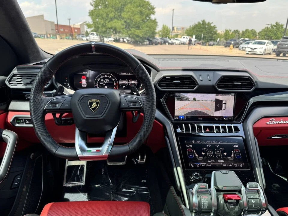 2022 Lamborghini Urus - Image 25 of 31