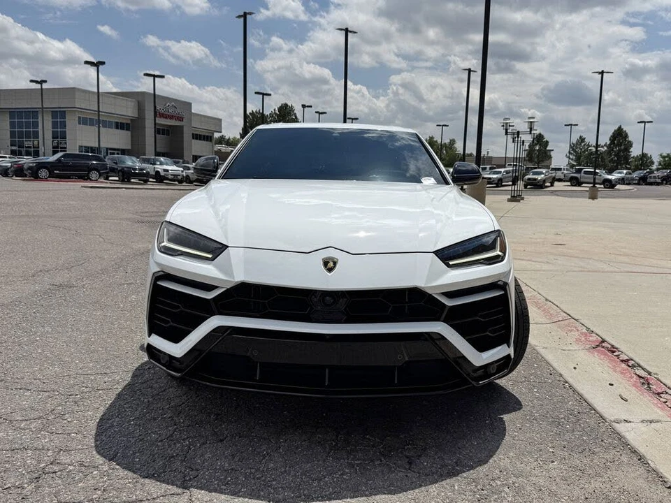 2022 Lamborghini Urus - Image 3 of 31