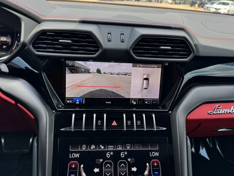 2022 Lamborghini Urus - Image 31 of 31