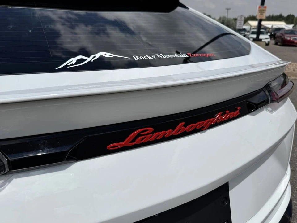 2022 Lamborghini Urus - Image 7 of 31