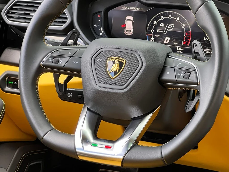 2022 Lamborghini Urus - Image 26 of 31