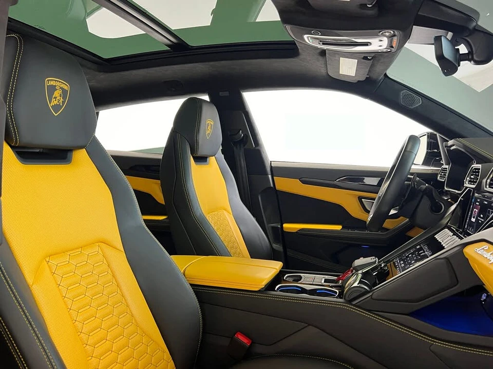 2022 Lamborghini Urus - Image 25 of 31