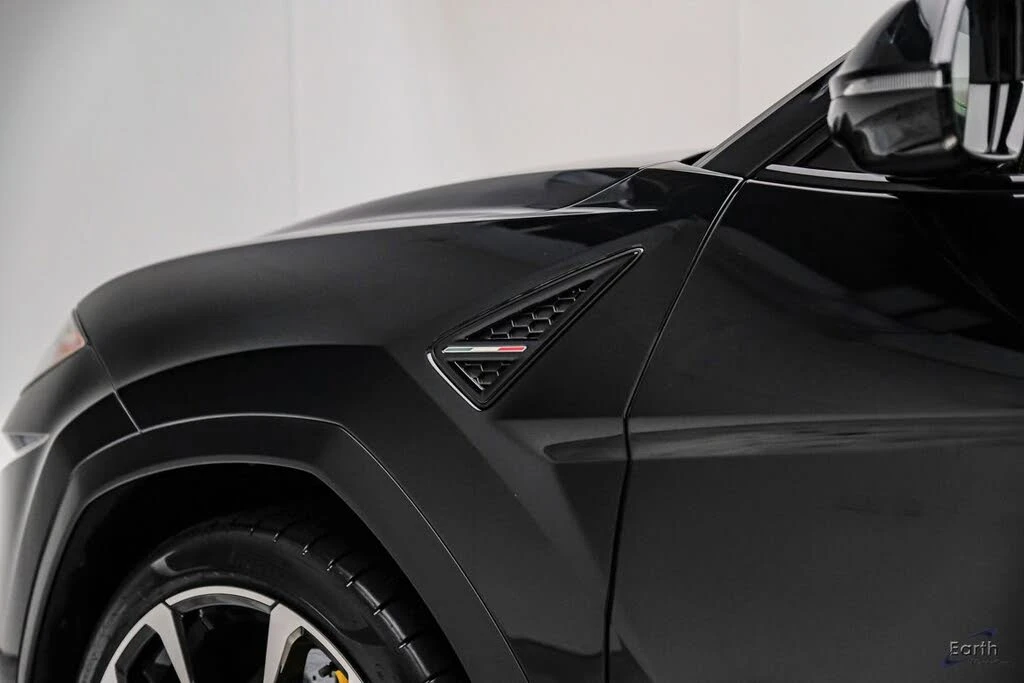 2022 Lamborghini Urus - Image 31 of 31
