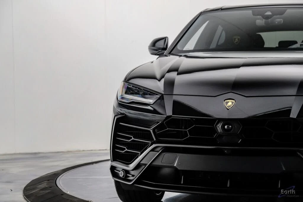 2022 Lamborghini Urus - Image 29 of 31
