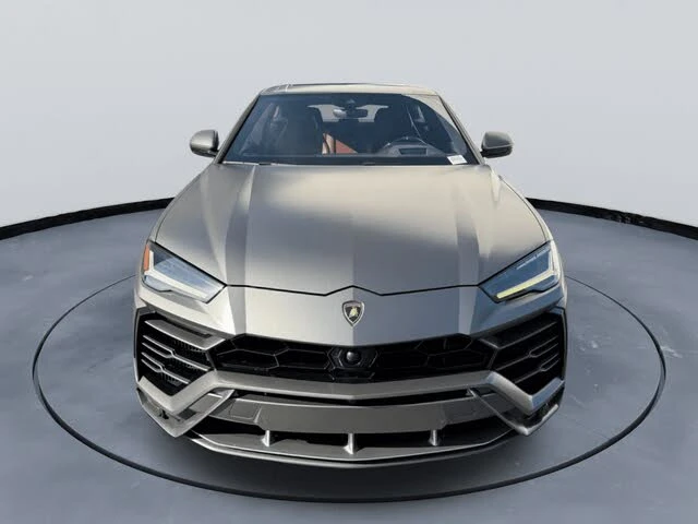 2022 Lamborghini Urus - Image 2 of 31