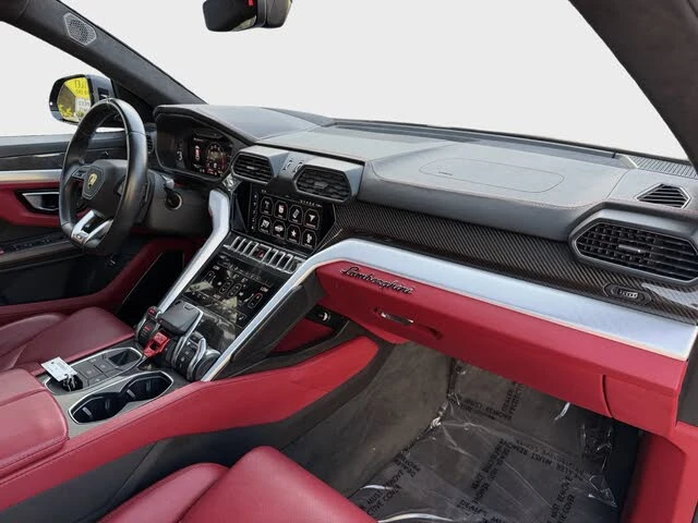 2022 Lamborghini Urus - Image 19 of 31