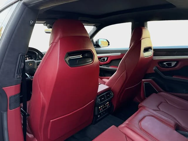 2022 Lamborghini Urus - Image 26 of 31