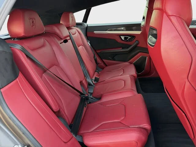 2022 Lamborghini Urus - Image 27 of 31