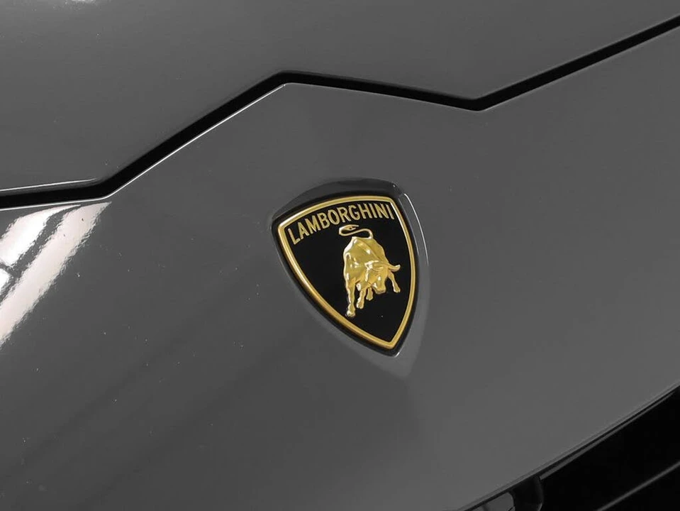 2022 Lamborghini Urus - Image 7 of 31