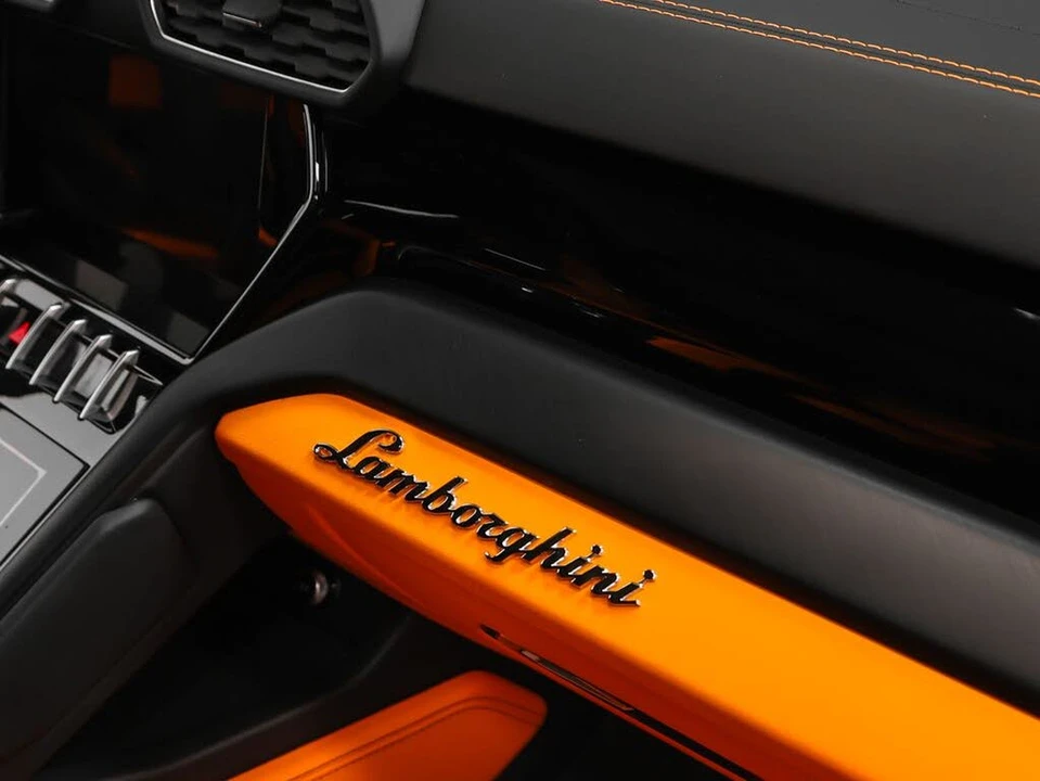 2022 Lamborghini Urus - Image 25 of 31