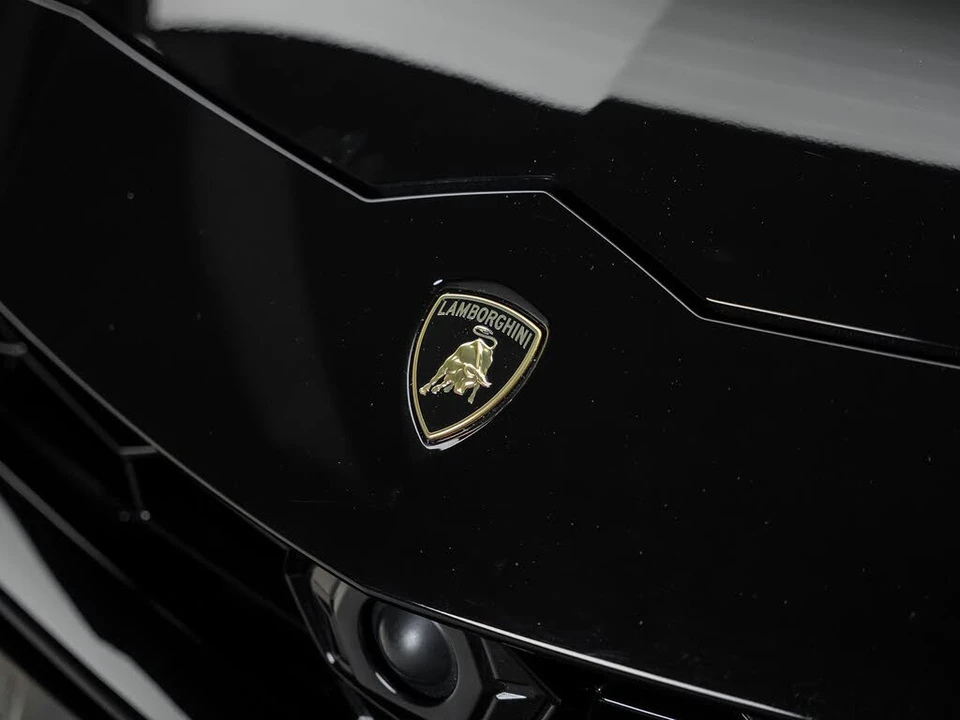 2022 Lamborghini Urus - Image 5 of 31