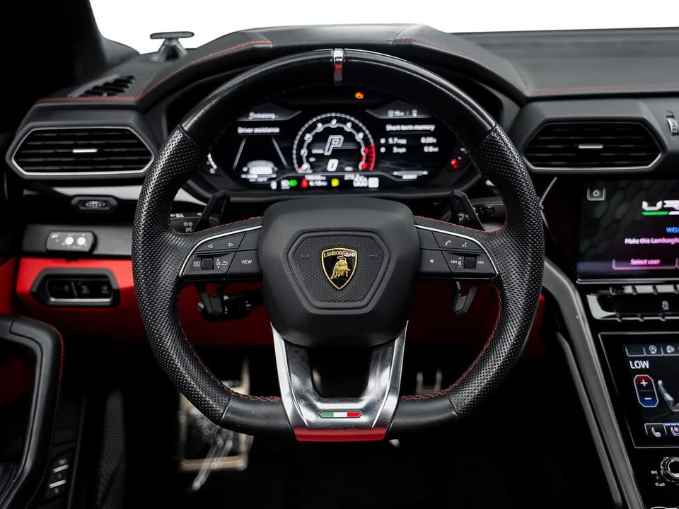 2022 Lamborghini Urus - Image 29 of 31