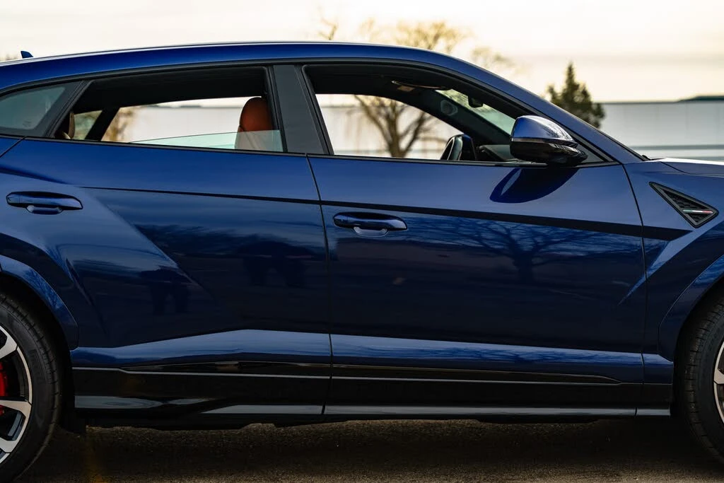 2022 Lamborghini Urus - Image 19 of 31