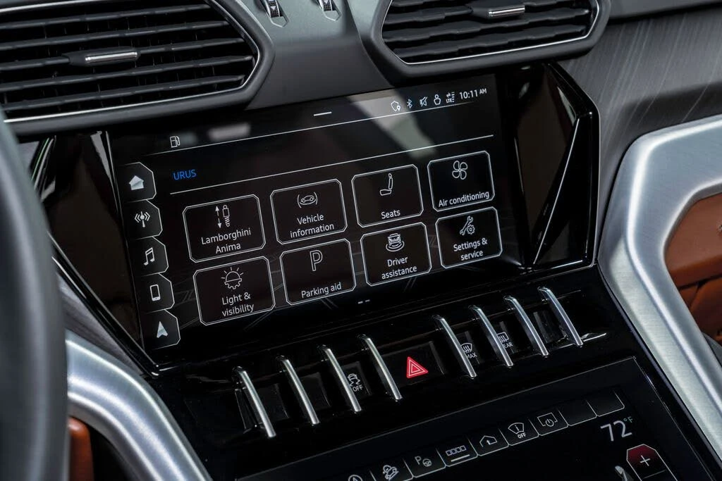 2022 Lamborghini Urus - Image 26 of 31