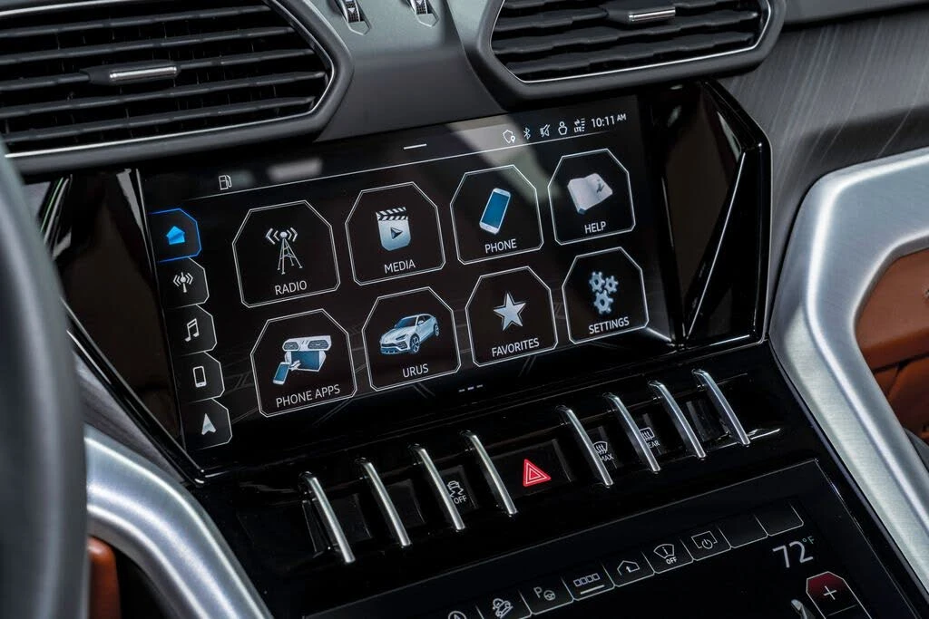 2022 Lamborghini Urus - Image 25 of 31