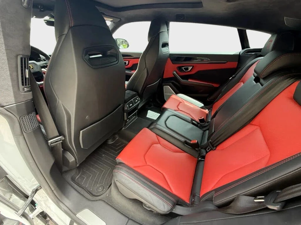 2022 Lamborghini Urus - Image 8 of 19