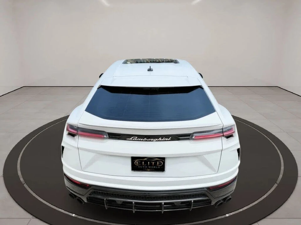 2022 Lamborghini Urus - Image 14 of 19