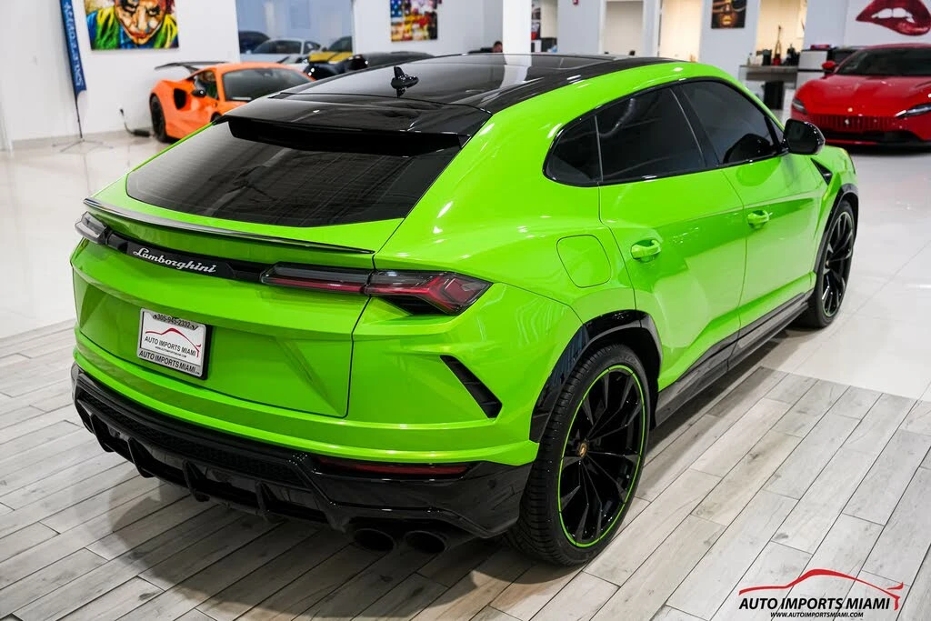 2022 Lamborghini Urus - Image 24 of 31