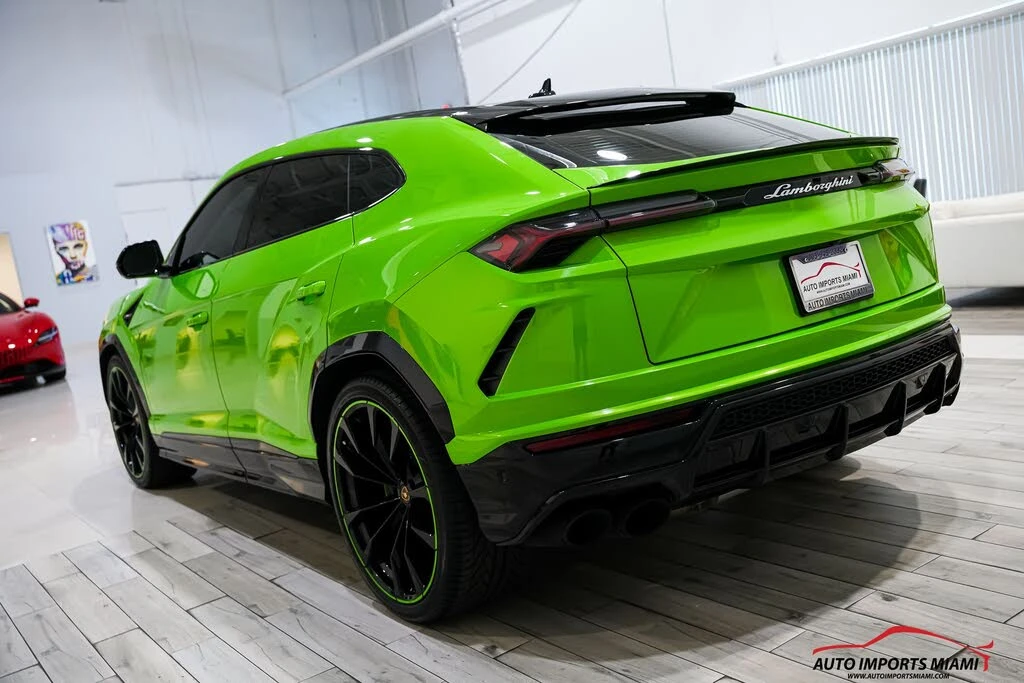 2022 Lamborghini Urus - Image 18 of 31