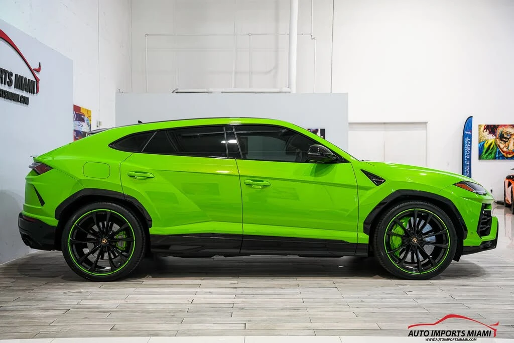 2022 Lamborghini Urus - Image 27 of 31