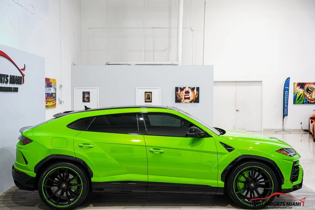 2022 Lamborghini Urus - Image 26 of 31