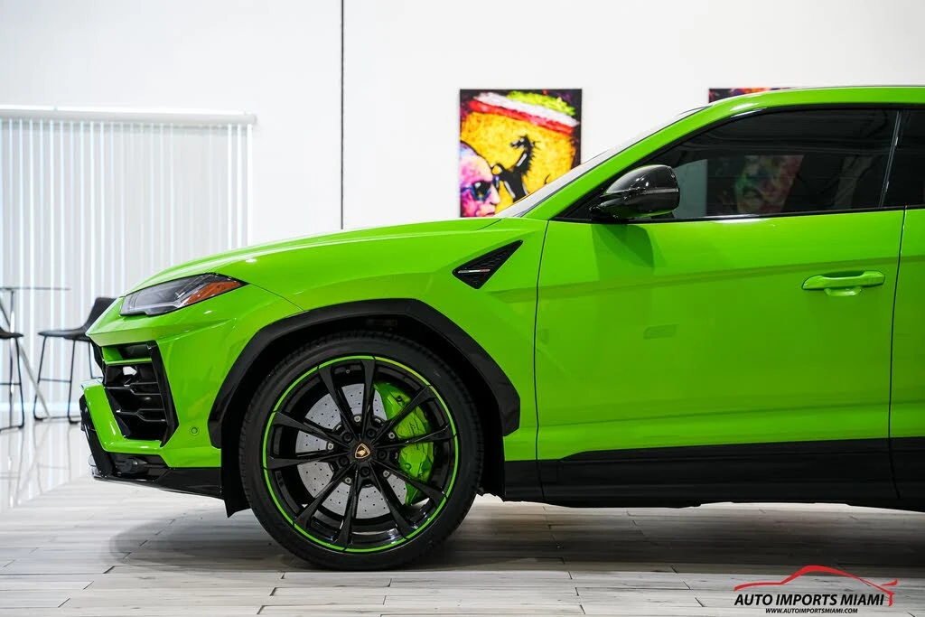 2022 Lamborghini Urus - Image 15 of 31
