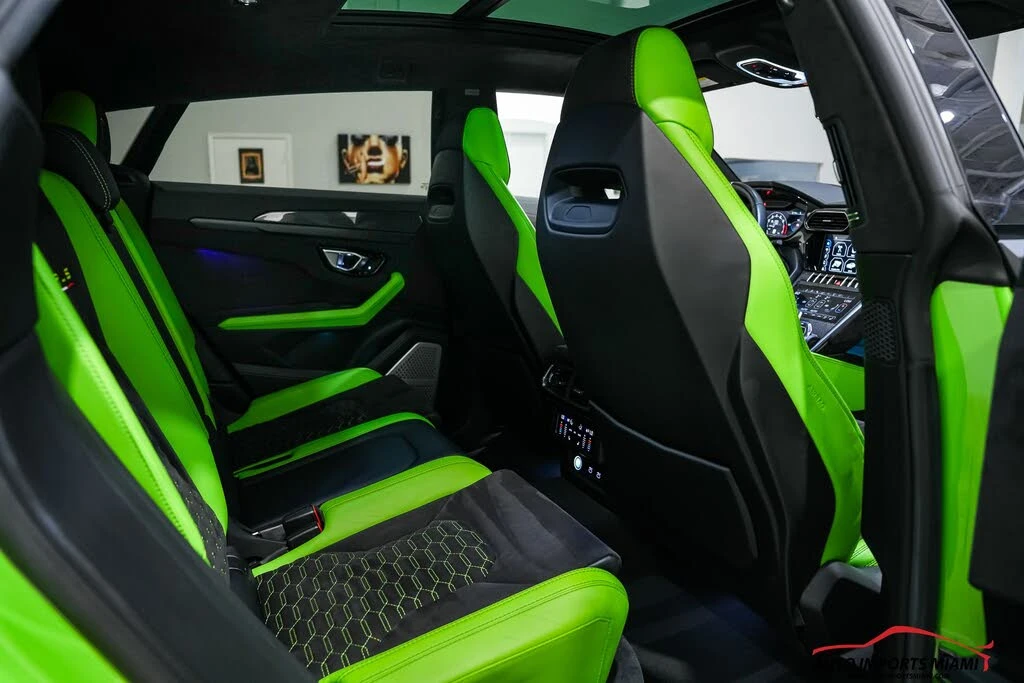2022 Lamborghini Urus - Image 11 of 31