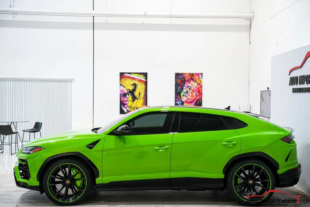2022 Lamborghini Urus - Image 13 of 31