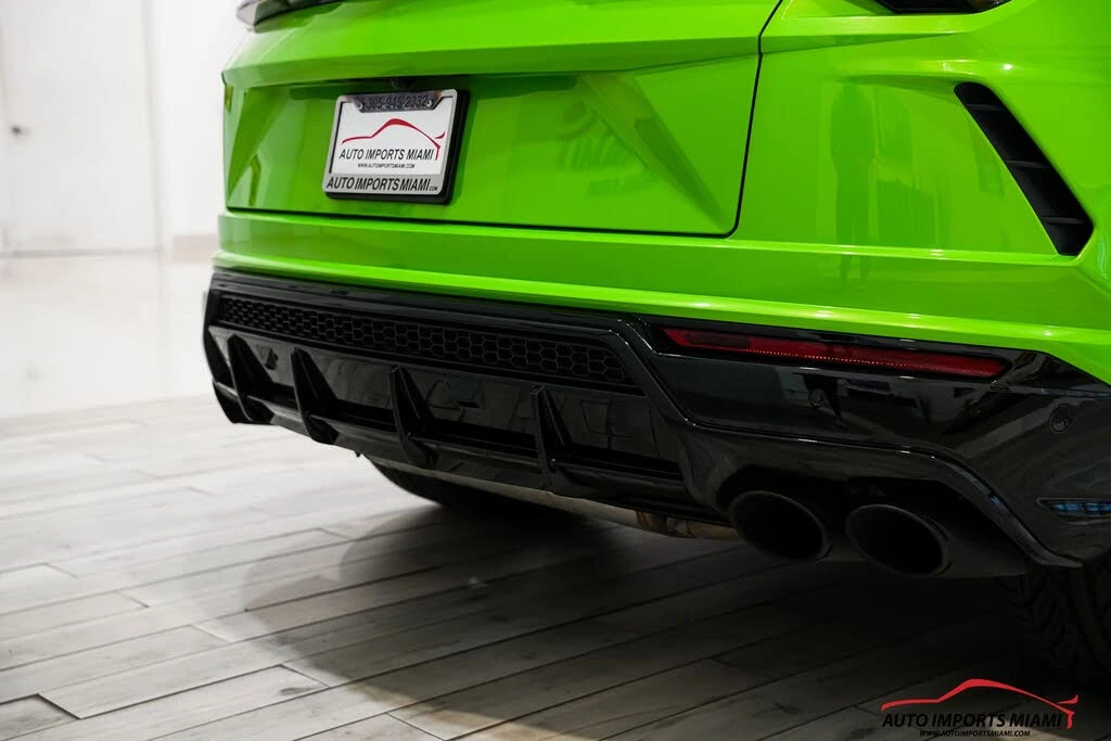 2022 Lamborghini Urus - Image 23 of 31