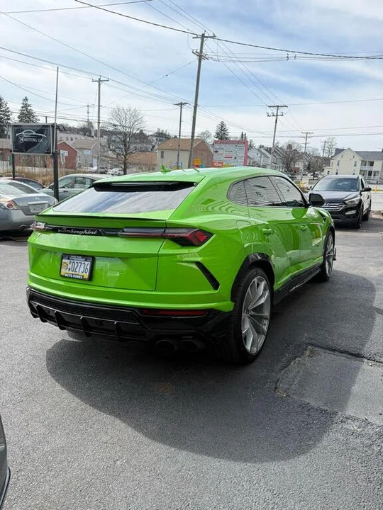 2022 Lamborghini Urus - Image 4 of 13