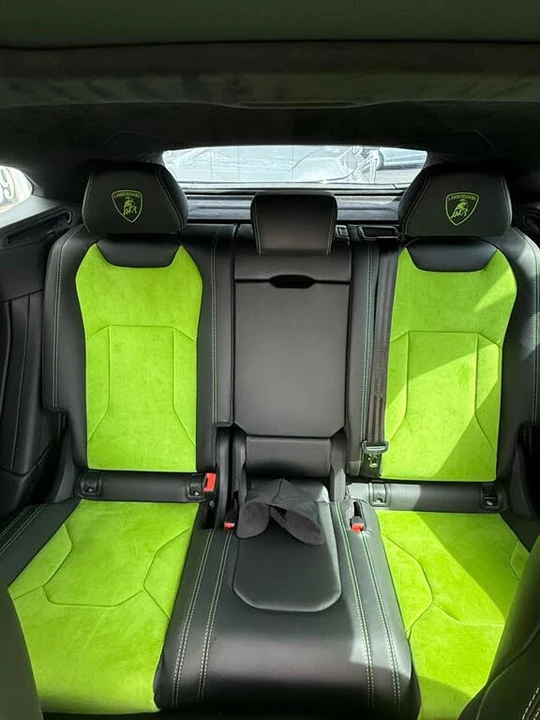2022 Lamborghini Urus - Image 10 of 13