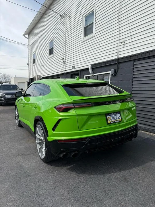 2022 Lamborghini Urus - Image 5 of 13