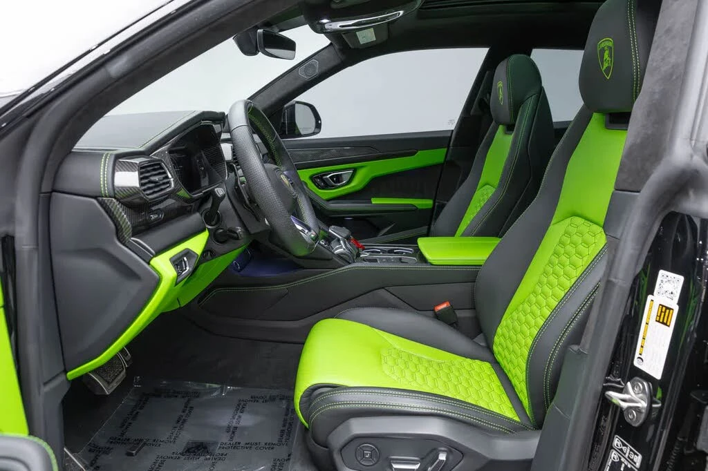 2022 Lamborghini Urus - Image 9 of 31