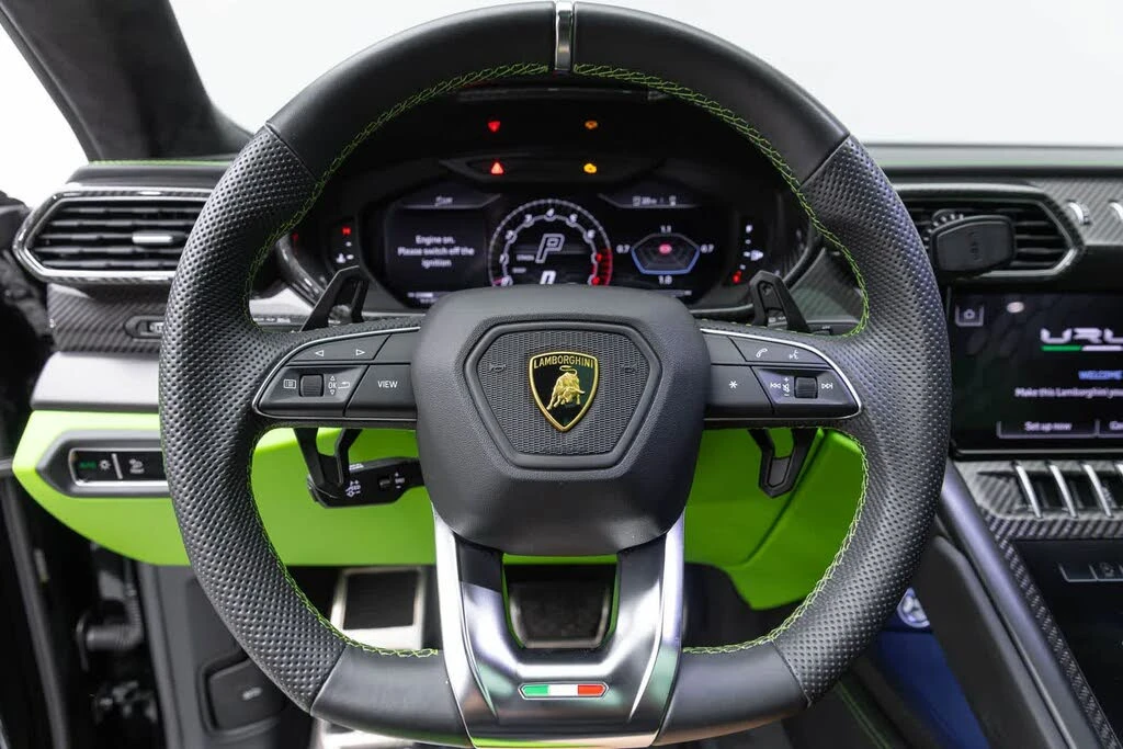 2022 Lamborghini Urus - Image 13 of 31