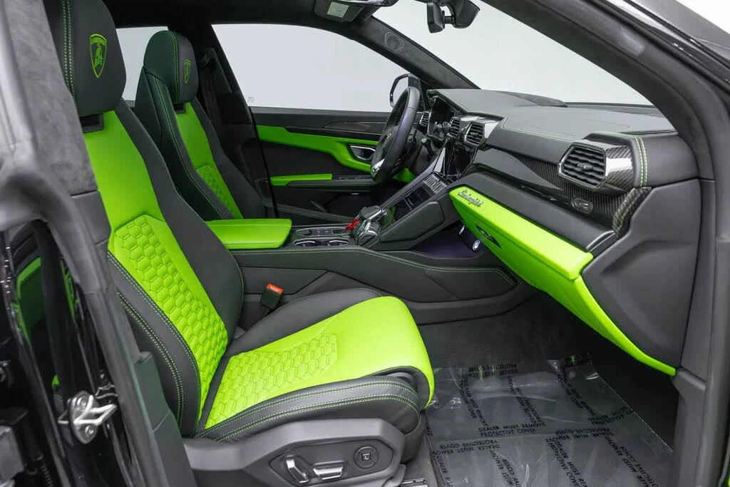 2022 Lamborghini Urus - Image 12 of 31